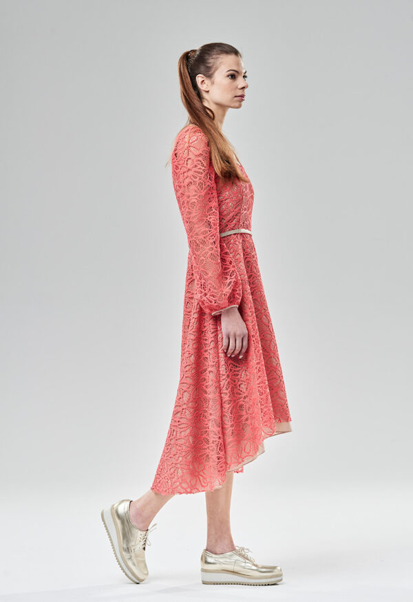 SUKIENKA KORALOWA Z BAWEŁNIANEJ KORONKI