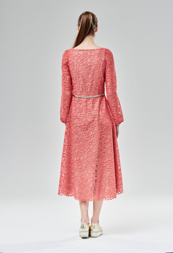 SUKIENKA KORALOWA Z BAWEŁNIANEJ KORONKI