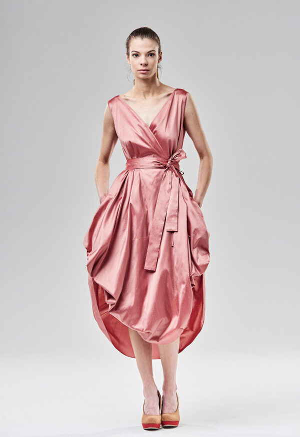 Sukienka spadochronowa kopertowa Viola Śpiechowicz 01