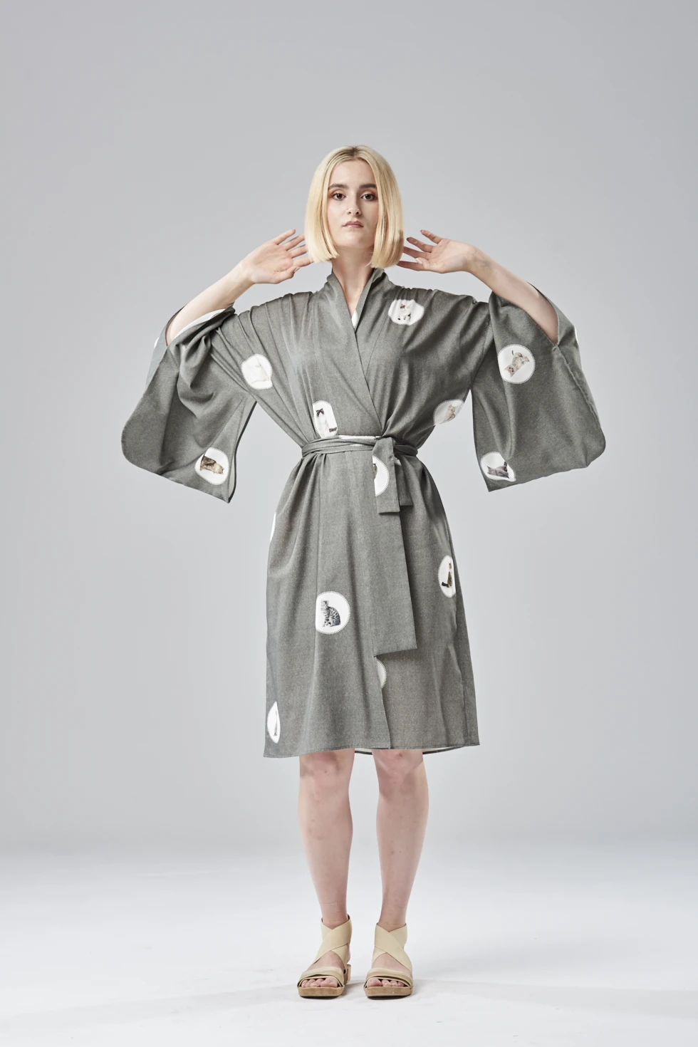 Szlafrok kimono w autorski druk – Viola Śpiechowicz, ujęcie 1